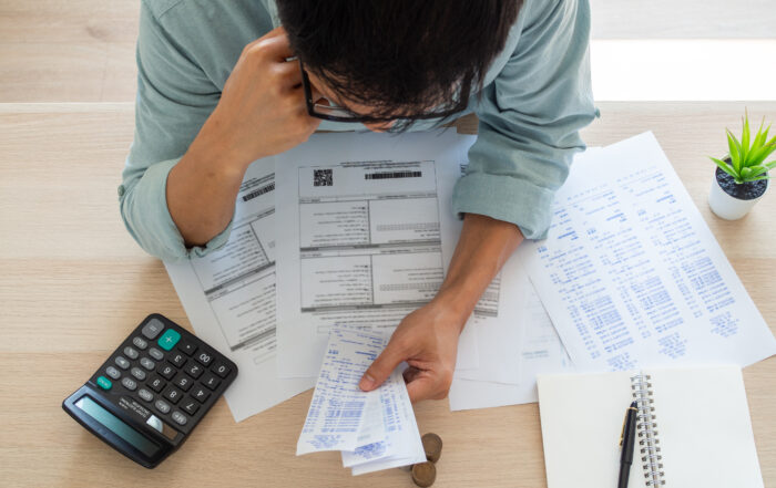 Ilustrasi penunggak pajak besar dan solusi konsultasi pajak bersama Abide Tax Consulting